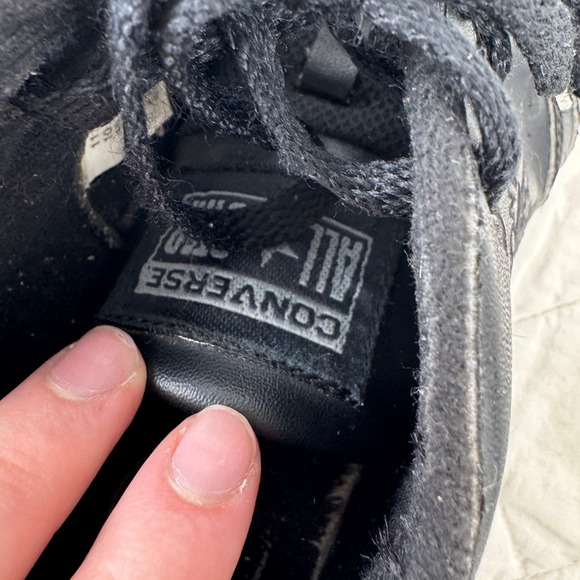 VTG! Converse All Star Black Leather Sneakers 11.5 Athletic Shoes 3B9710 Retro - Picture 8 of 12